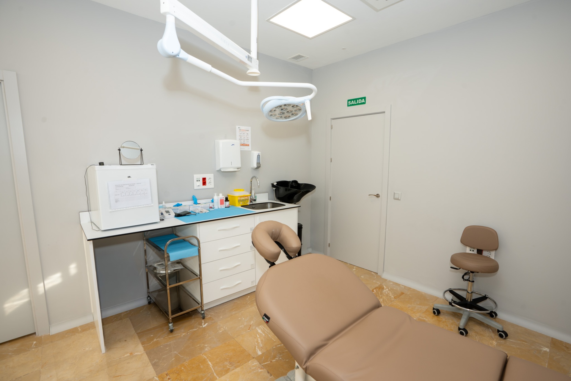 Recovery room
